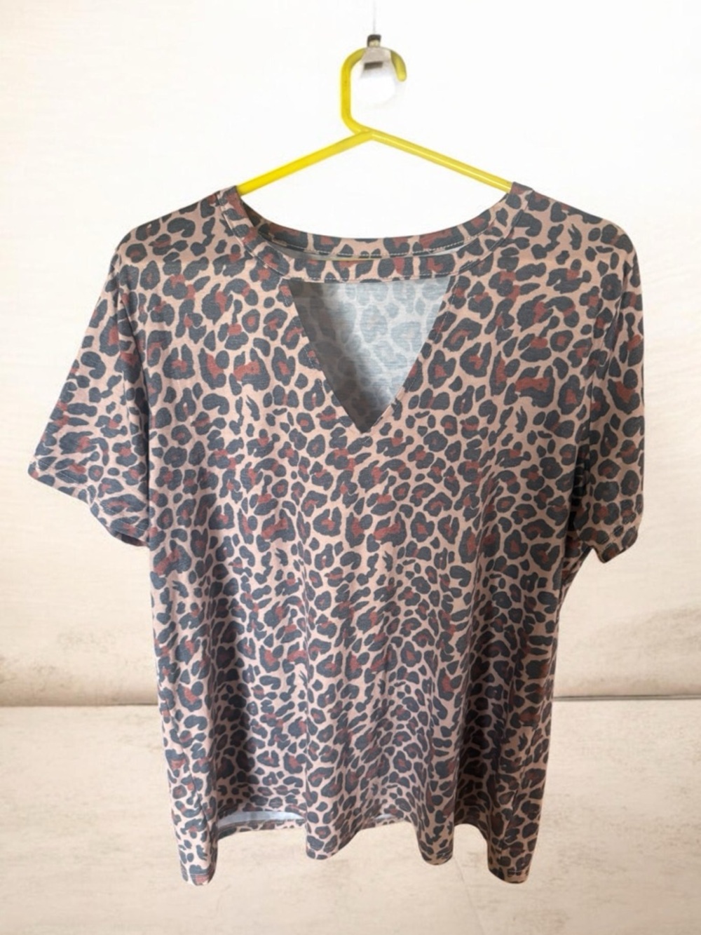 Leopard Print V-Neck Women's Top with Hollow Out front Size 2XL